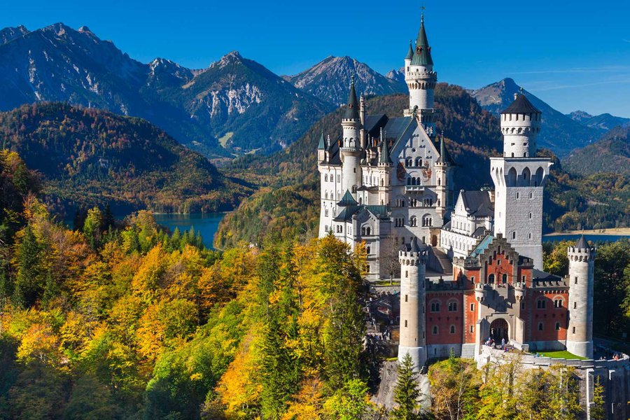 Neuschwanstein Castle Bavaria dmw travel agency.jpg