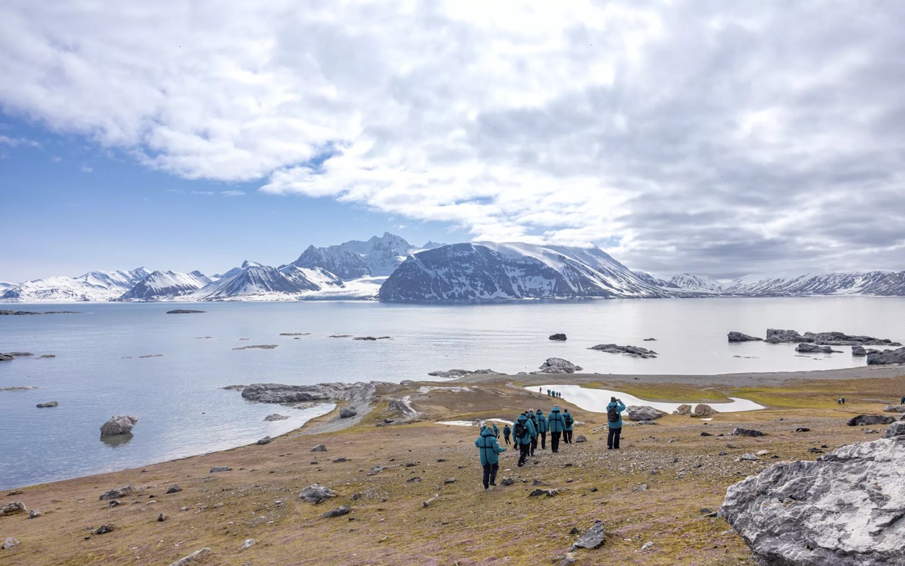 Cruise from Svalbard to Norway
