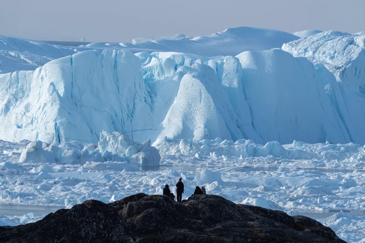 Iceland to Greenland roundtrip cruise