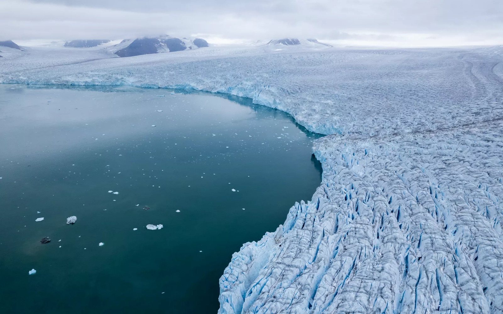 Cruise from Iceland to Svalbard